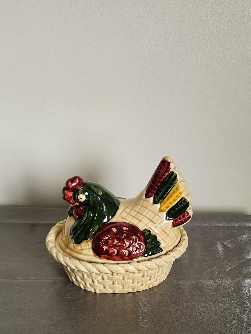 Vintage Metlox Pottery California Provincial Rooster Hen on Nest Covered Dish